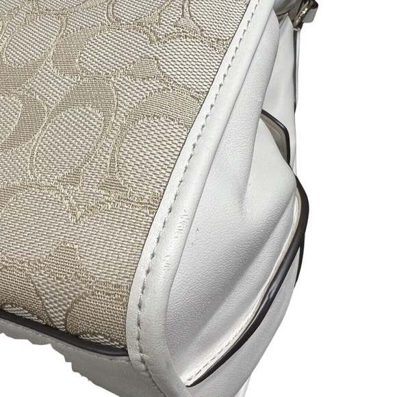 Coach Carlyle Shoulder Bag Signature Jacquard Leather Chalk White Purse 56221 - Picture 9 of 14